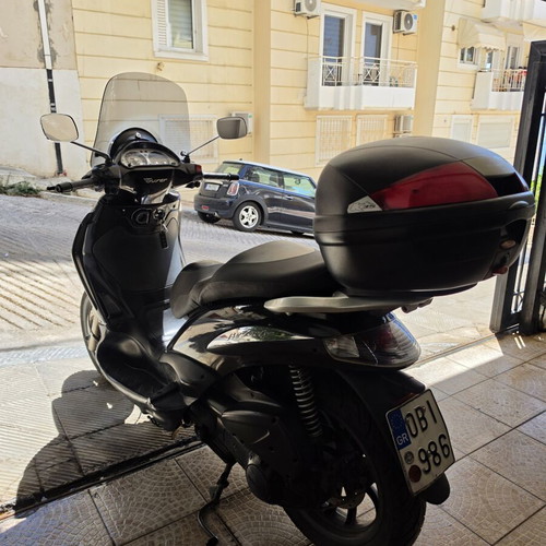 Piaggio Beverly 300i Tourer scooter 2009, black