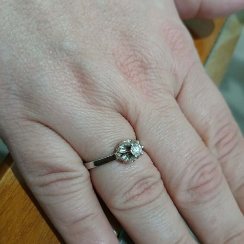 18K Engagement Ring with Diamond new, size 15.5