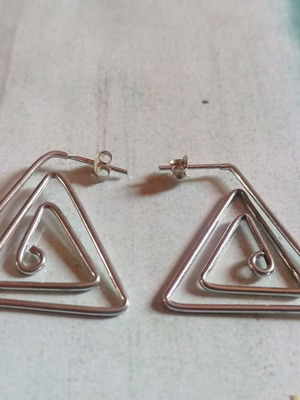 Silver 925 earrings hoops with triangular spiral new