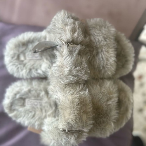 Esiot slippers gray new, furry, size 39