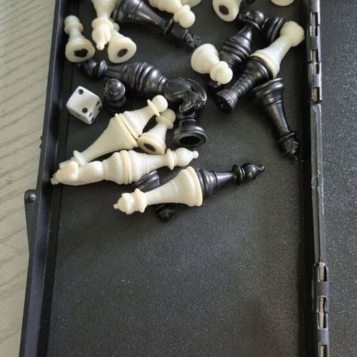 Portable Magnetic Chess Set like new, foldable for travel