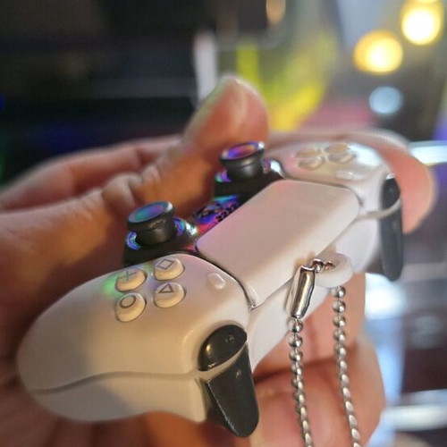 Playstation 5 миниатюрен контролер нов с музикална мелодия