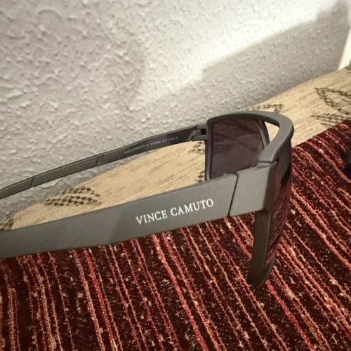 Vince Camuto sunglasses new, matte gray frame