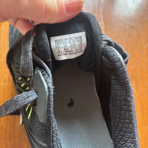 Wilson Tennis Shoes Unisex Size 37.5 Like New Black Green
