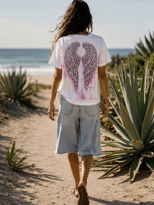Hand-painted white T-shirt with angel wings size S new