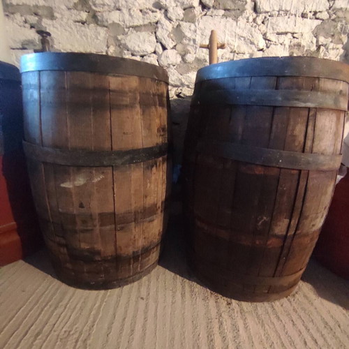 Oak barrels used, set of 2, 200 liters each