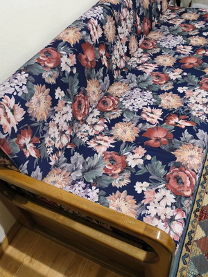 Three-seater sofa like new with pull-out single bed and double bed function