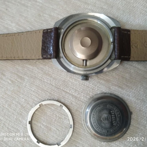 ZARIA mechanical watch new with leather strap