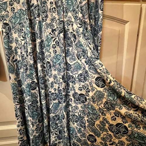 Pinko dress with deep V-neck and integrated belt, like new, size M, blue and white floral