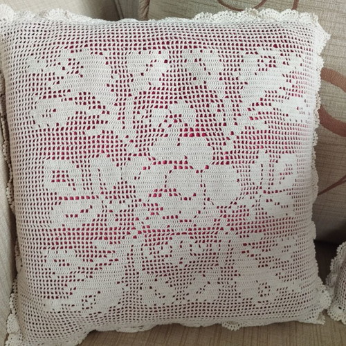 Vintage handmade crochet pillow set of 3 with filling, like new