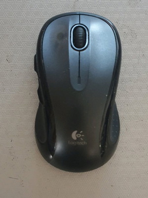 Logitech M510 wireless mouse like new