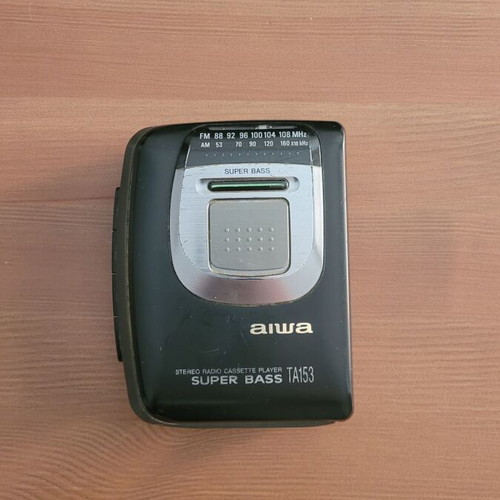Aiwa TA153 Super Bass Walkman used for repair or parts