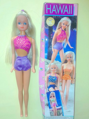 Steffi Love Hawaii 90s doll like new with box