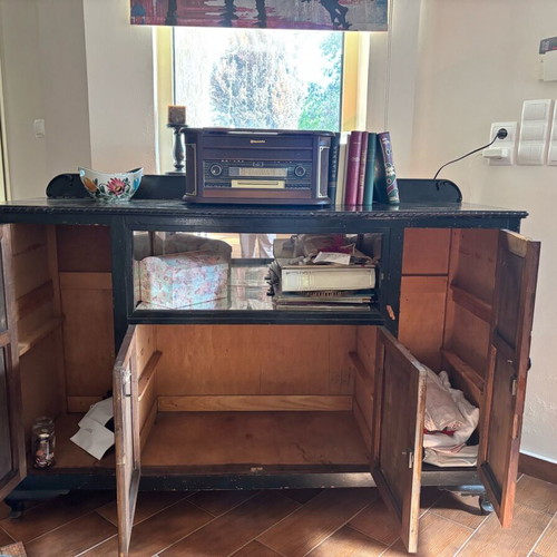 Old buffet used, needs repairs
