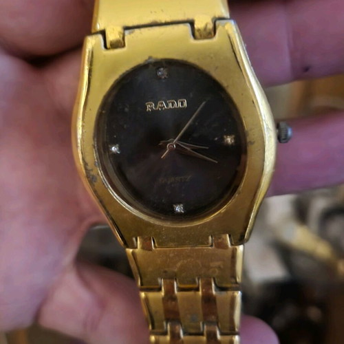 Lot of 25 used vintage watches for parts or repair