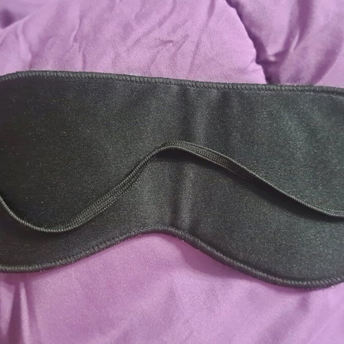 Black sleep mask like new