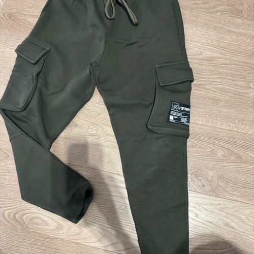 Henry Cottons sportswear size 10-12y M like new, black and green
