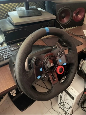 Logitech G29 Steering Wheel compatible with PC, PS4, PS5