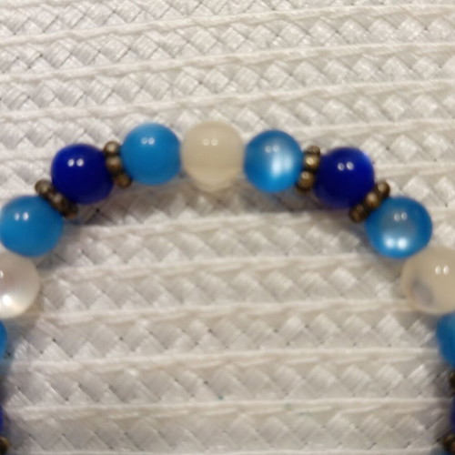 Summer bracelet in Greek style new, blue and white beads with crosses