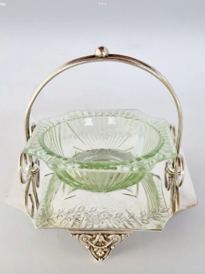 Sheffield Victorian Bride’s basket σαν καινούργιο