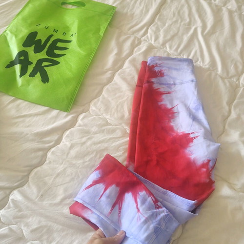Zumba wear set with leggings and crop top new, small size