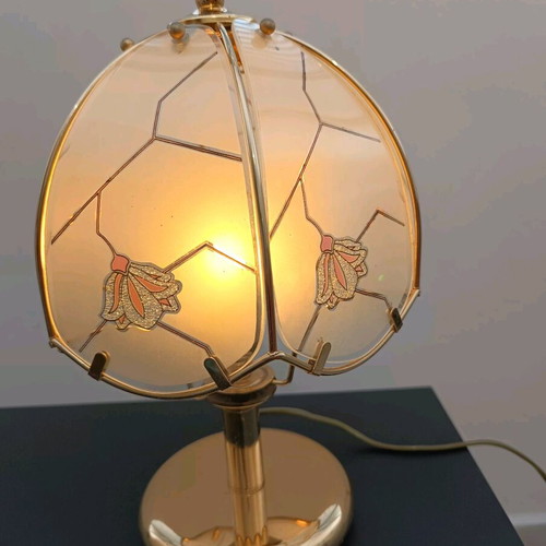 Vintage table lamp with metal frame and glass like new