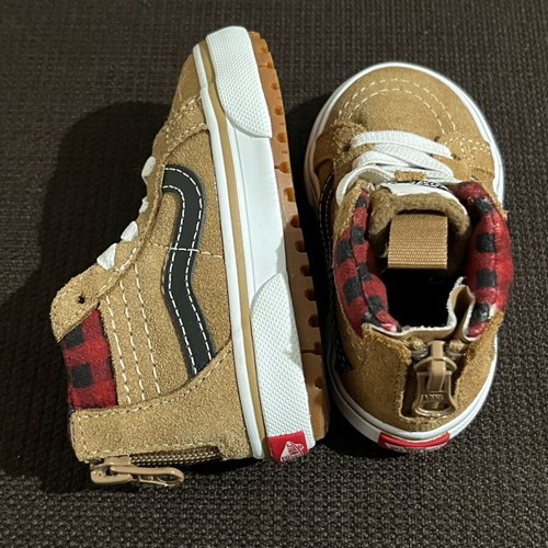 Vans Sk8-Hi Zip MTE Kids children's boots new size 19 brown