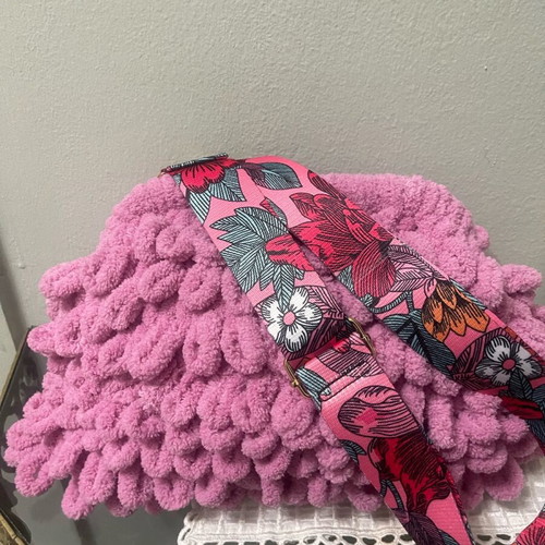 Handmade knitted shoulder bag pink spring color new