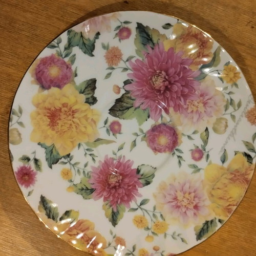Floral tea cup like new
