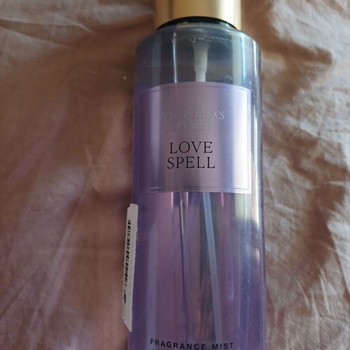 Victoria Secret Love Spell fragrance mist new