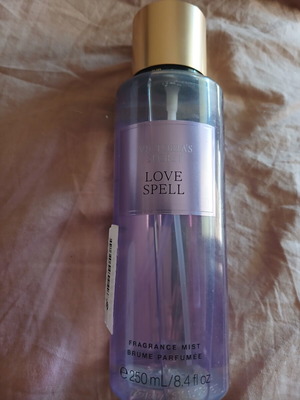 Victoria Secret Love Spell fragrance mist new
