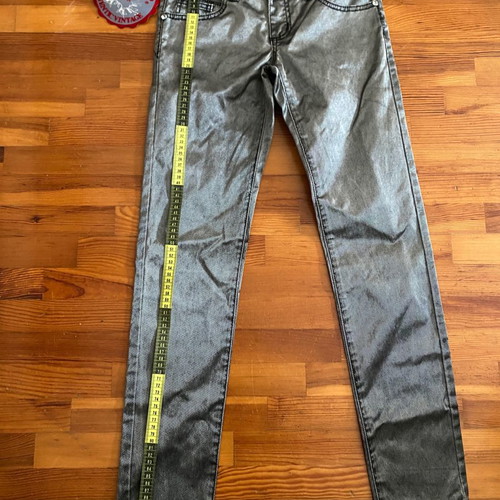 Pin up silver jeans new, size 26