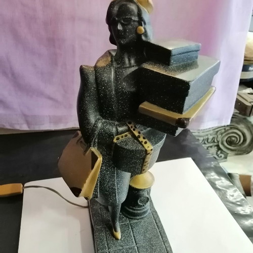 Table lamp