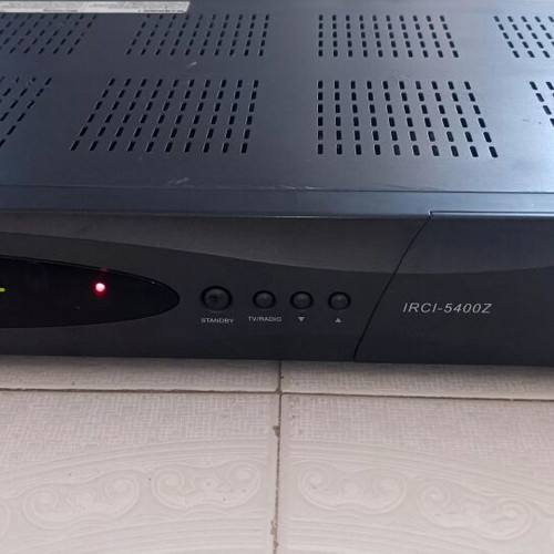 Humax IRCI-5400Z satellite receiver with Humax F1-FOX gift and remote control