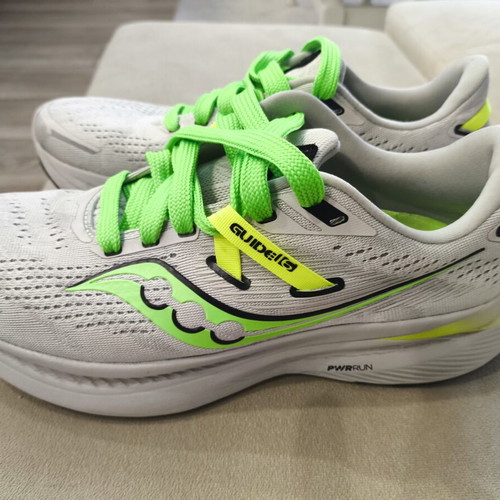 Saucony Ride 16 athletic shoes like new, size 42.5, gray