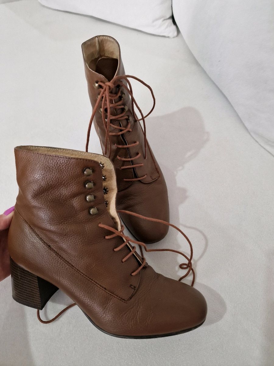 Anna field lace up on sale boots