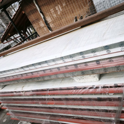 Ceiling panels 13 pcs 52 sqm and 2 iron bars 6m new