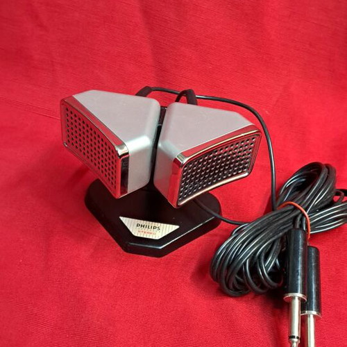 Philips stereo microphone used, fully functional