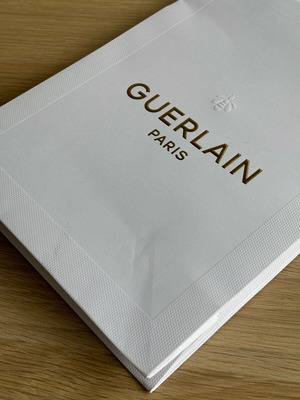 Guerlain Paris white shopping bag new