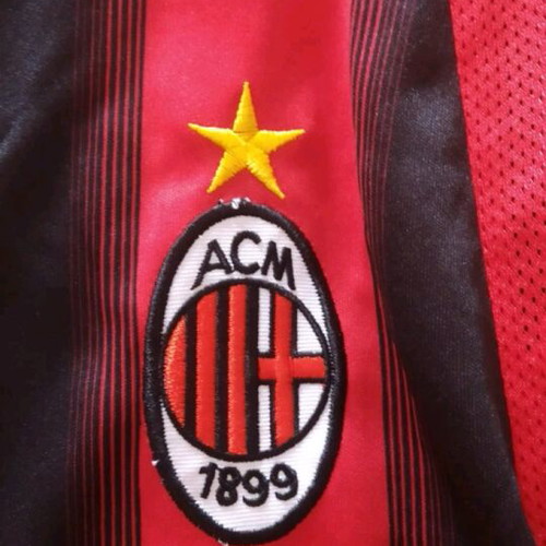 Vintage Milan football jersey 2005-06 No22 KAKA size Medium like new