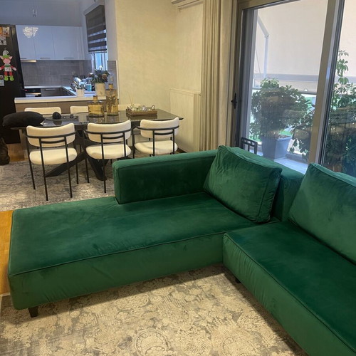 Corner sofa like new, custom made, 3m x 2m, stain-resistant fabric