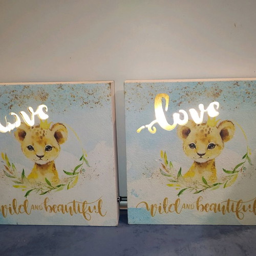 Lighted frames with lion cubs, set of 2 pieces