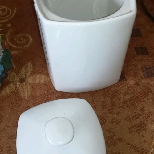 Kitchen decorative containers used for biscuit storage