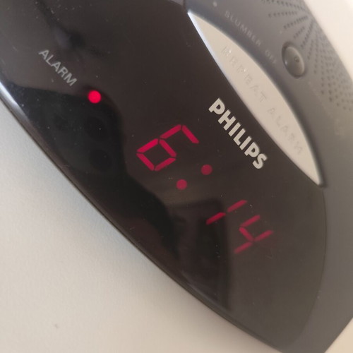 Philips AJ3190/00 digital table radio alarm clock used