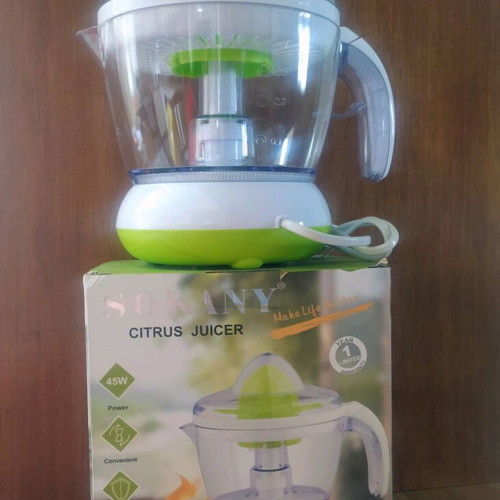 Sokany Electric Juicer 45w 700ml new