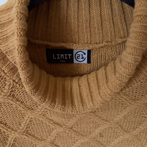 Limit men's knitted sweater 2XL like new, yellow orange