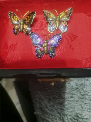 Butterfly pins new, set of 3 pieces