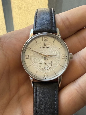 Festina Retro F20566/2 men's watch like new, silver dial, leather strap
