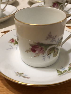 Rosenthal porcelain coffee cups set like new, 11 pairs