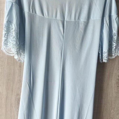 Vintage Primavera nightgown and robe set turquoise like new